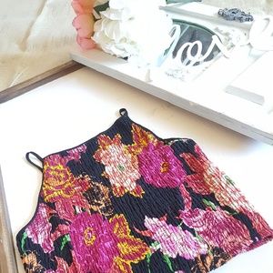 Ruched material crop top